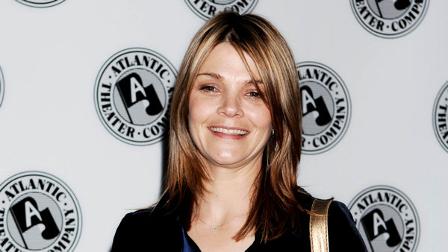 Actress Kathryn Erbe arrives for the Atlantic Theater Companys Annual Spring Gala, Monday, May 1, 2006, in New York. (AP Photo/ Louis Lanzano)