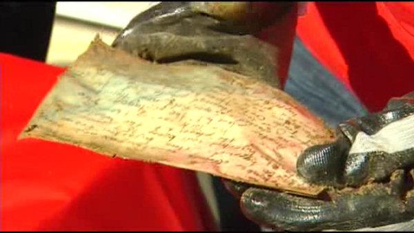 School unearths 9/11 time capsule