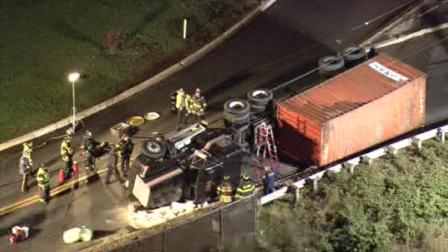 A tractor trailer crash has tied up traffic on Route 42 in South Jersey.