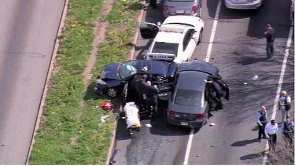 Phila. police cruiser crashes