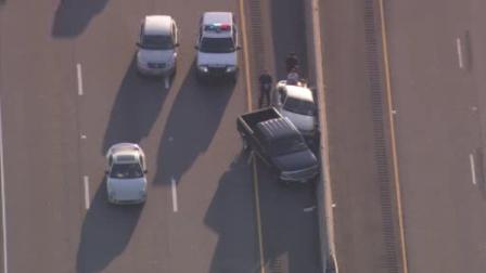 Crash blocking I-95 southbound in Tacony