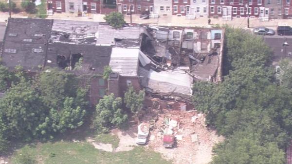 3-story building collapses in Port Richmond