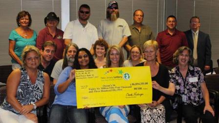 The Oceans 16 Powerball group (Photo tweeted by the New Jersey Lottery)