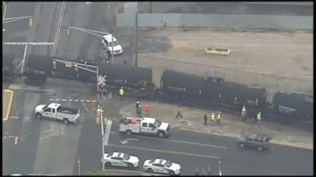 091613_ic_gibbstown_train_derailment