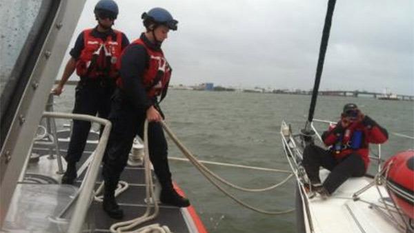 Coast Guard rescues 4 in Cape May