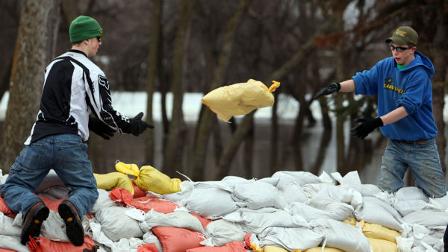 Flood Threat Student Volunteers