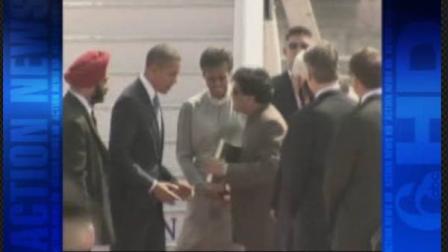 President and Mrs. Obama land in India.