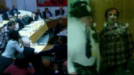 Man rushes Rupert Murdoch