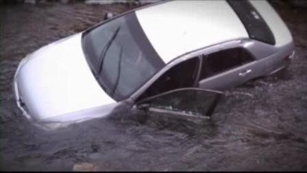 Passers-by rescue children from icy Utah river