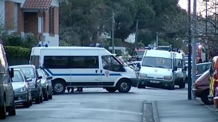 A standoff continues with a French shooting suspect holed-up in an apartment building. Police hop to wear him down.