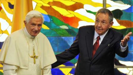 Cubas President Raul Castro and Pope Benedict XVI