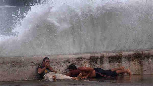 ISAAC DRENCHES HAITI, CUBA, HEADS TOWARD FLORIDA | Video | 6abc.