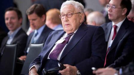 Former U.S. Secretary of State HenryKissinger follows Italian Prime Minister Mario Montis speech at the 43rd Annual Meeting of the World Economic Forum, WEF, in Davos, Switzerland, Wednesday, Jan. 23, 2013. (AP Photo/Anja Niedringhaus)