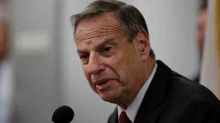San Diego Mayor Bob Filner speaks during a news conference at city hall Friday, July 26, 2013, in San Diego. Filner said Friday he will undergo therapy after less than a year in office amid allegations that he sexually harassed women. (AP Photo/Gregory Bull)