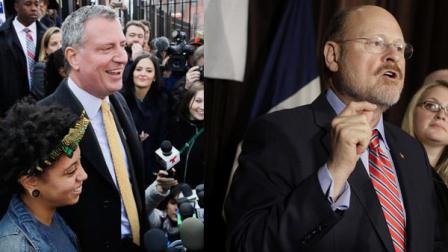 Democratic mayoral candidate Bill de Blasio, talks to the media after voting, Tuesday, Nov. 5, 2013 in the Park Slope neighborhood of the Brooklyn borough of New York. De Blasio is running against Republican candidate Joseph Lhota. (AP Photo/Mark Lennihan)
New York City mayoral candidate Joe Lhota, left, gives his concession speech in New York, Tuesday, Nov. 5, 2013. (AP Photo/Seth Wenig)