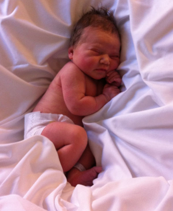 Sarah Bloomquist welcomes baby girl