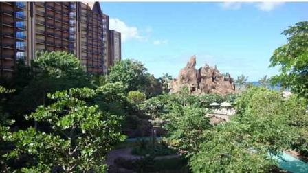 David Murphy sampled Disneys newest resort, the Aulani Hotel in Hawaii.