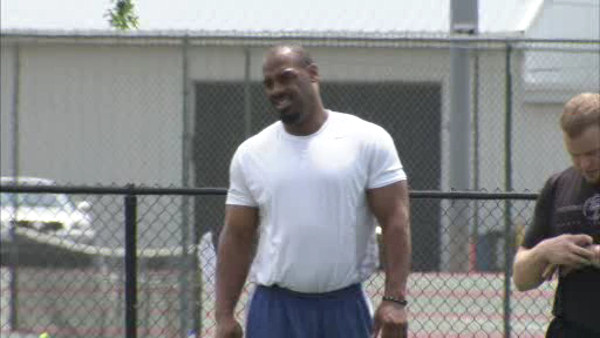 Donovan McNabb joins Eagles workout