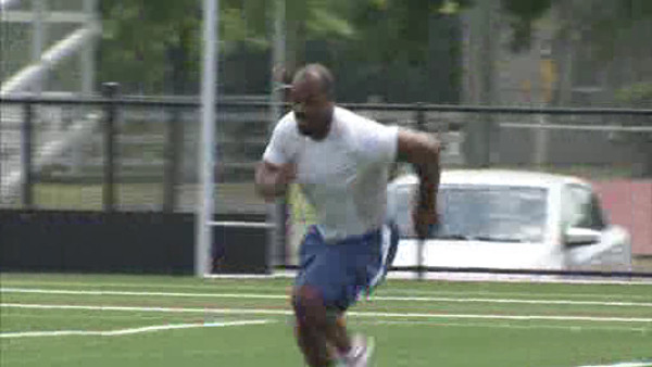 Donovan McNabb joins Eagles workout