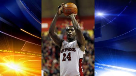 Rutgers Jonathan Mitchell (24) sinks a foul shot to put Rutgers up by one with 0.8 seconds left in an NCAA college basketball game against No. 9 Villanova on Wednesday, Feb. 9, 2011 in Piscataway, N.J. Rutgers won 77-76. (AP Photo/Mel Evans)