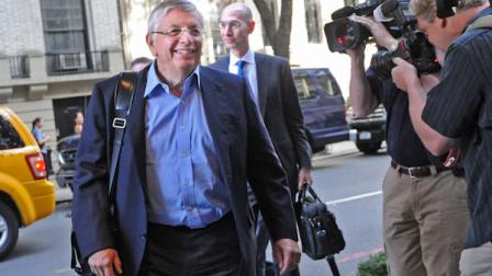 NBA Commissioner David Stern arrives for labor talks, Monday, Oct. 10, 2011, in New York. (AP Photo/Louis Lanzano)