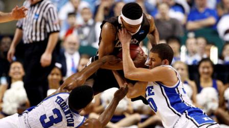 Dukes Tyler Thornton (3) and Seth Curry, right, struggle with Lehighs Mackey McKnight, center, during the first half of an NCAA tournament second-round college basketball game in Greensboro, N.C., Friday, March 16, 2012. (AP Photo/Gerry Broome)