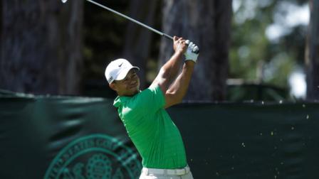 Tiger Woods during the third round of the U.S. Open Championship golf tournament Saturday, June 16, 2012, at The Olympic Club in San Francisco. (AP Photo/Charlie Riedel)