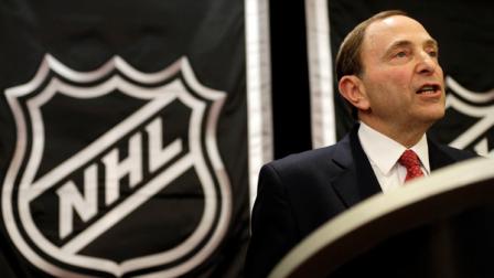 NHL commissioner Gary Bettman speaks during a news conference, Wednesday, Jan. 9, 2013, in New York. NHL owners ratified the tentative labor deal on Wednesday. All that now remains is player approval to finally start the hockey season. (AP Photo/Frank Franklin II)