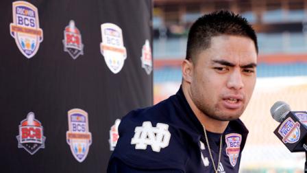 Notre Dame linebacker Manti Teo answers a question during Media Day for the BCS National Championship college football game Saturday, Jan. 5, 2013, in Miami. (AP Photo/David J. Phillip)