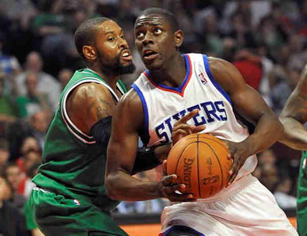 Chicago Bulls center Joakim Noah, left, fouls...