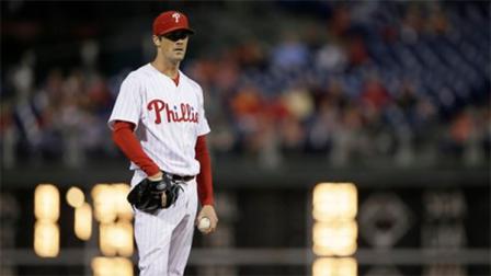 Philadelphia Phillies Cole Hamels in action during the first inning of a baseball game against the New York Mets, Friday, Sept. 20, 2013, in Philadelphia. (AP Photo/Matt Slocum)