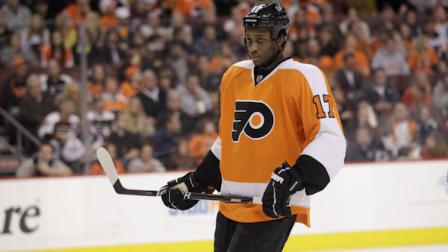 Philadelphia Flyers Wayne Simmonds during an NHL hockey game against the Tampa Bay Lightning, Monday, March 26, 2012, in Philadelphia. (AP Photo/Matt Slocum)
