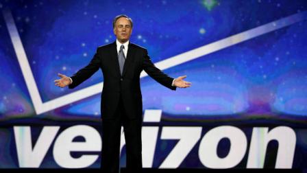 Verizon Chairman and Chief Operating Officer Ivan Seidenberg gives his keynote address on the first day of the Consumer Electronics Show, Thursday, Jan. 6, 2011 in Las Vegas. (AP Photo/Julie Jacobson)