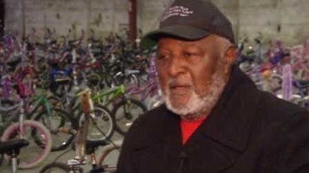 Moses Mathis, Fayettevilles Bicycle Man