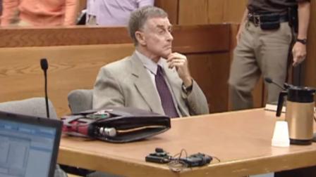 Michael Peterson appears in court.