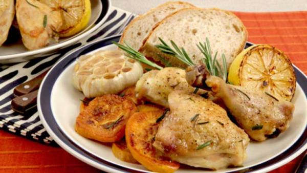 Complete Episode: Garlicky Mains