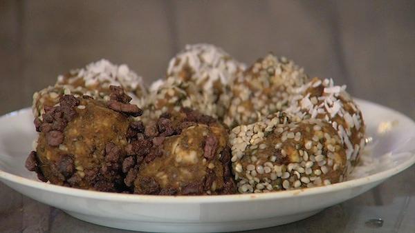 Raw Vegan Gluten Free Cake Balls