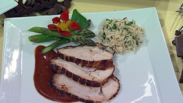 Cocoa-Spice Rubbed Turkey Breast With Cocoa-BBQ Sauce And Herbed Brown ...