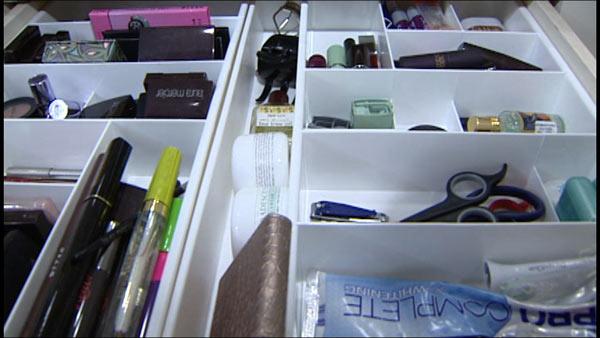 How to Clear the Clutter and Organize Your Bathroom