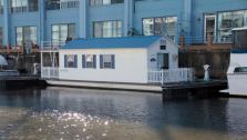 Houseboat at Penns Landing