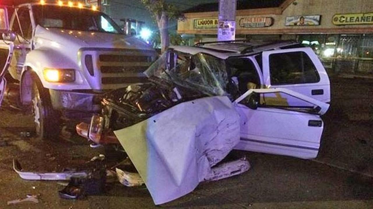 1 person killed, 4 injured in Hawthorne crash | abc7.com