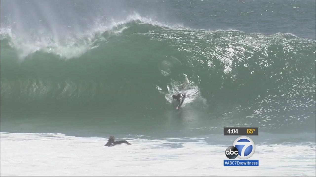 Huge Waves Lure Bodysurfers Crowds To Newport Beach Abc7