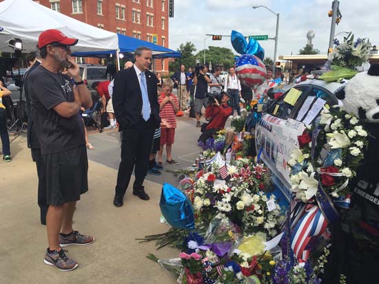 PHOTOS: Memorial grows for fallen Dallas officers | abc7news.com