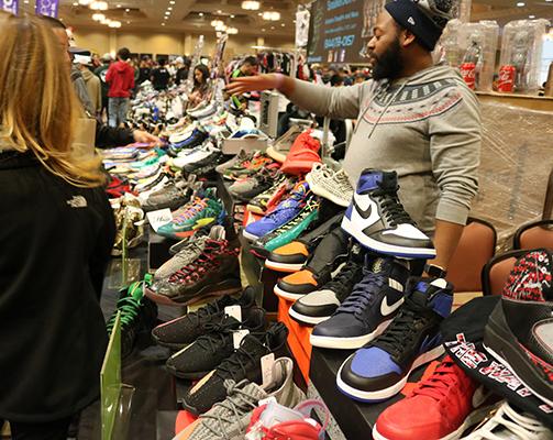 Sneaker Summit 2016 kicks its way into Houston | abc13.com