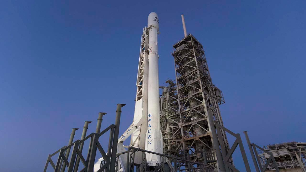 SpaceX successfully launches its first recycled rocket | abc13.com