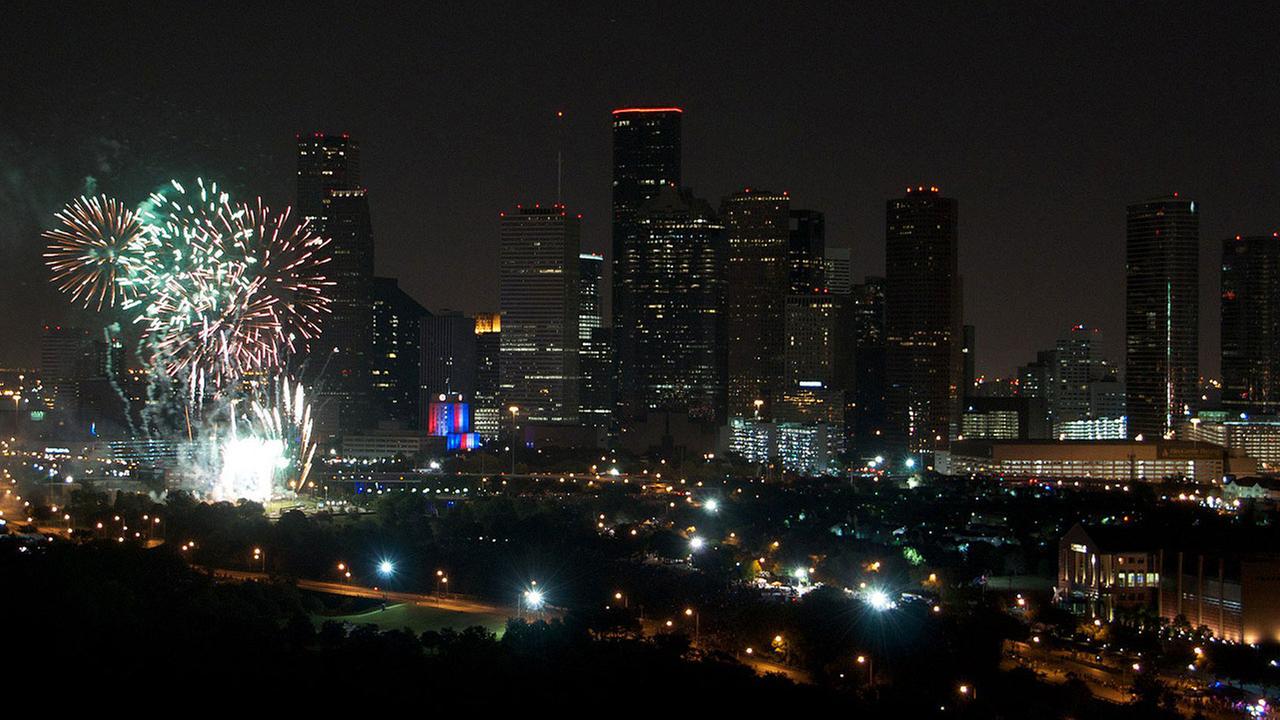 Houston area Fourth of July Fireworks Shows 2015 | abc13.com