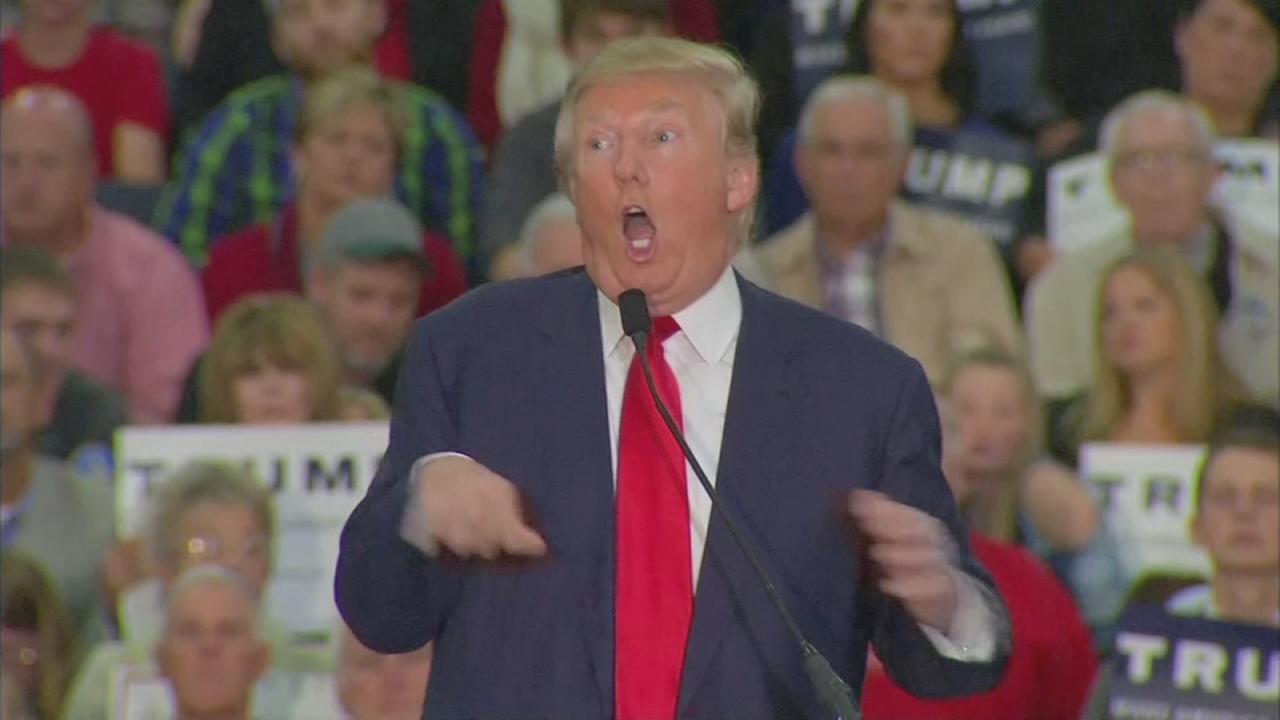 Video: Is GOP presidential candidate Donald Trump mocking reporter with ...