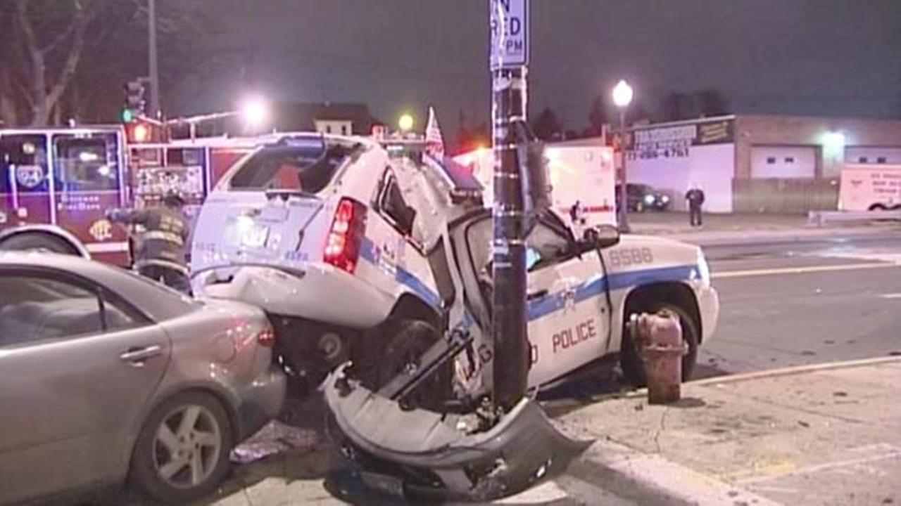 3 injured in Portage Park crash involving police car | abc7chicago.com