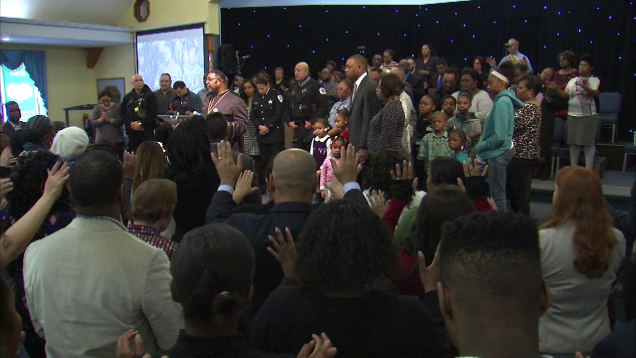 Church offers prayers for police after NYPD officers killed ...