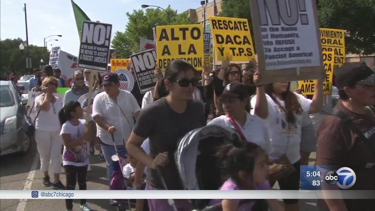 'Fight for 15' protesters rally for higher wages on Labor Day ...